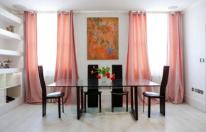 Luxurious maisonette with roof terrace next to Regents park